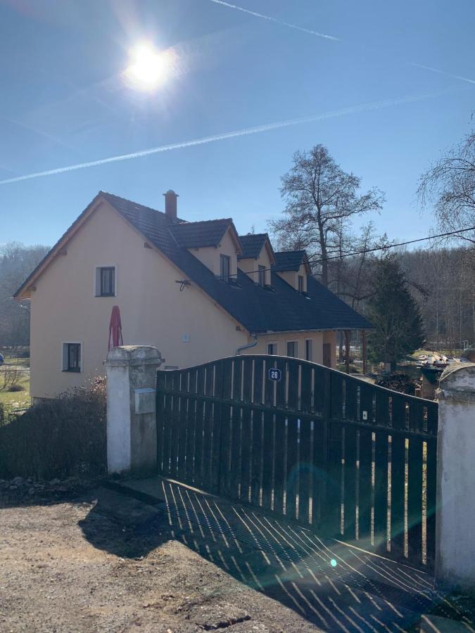 U Me V Dome 26 Apartment Dubá Екстериор снимка